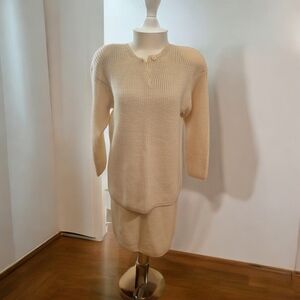 Adrienne Vittadini 2pc Vintage Ivory Skirt Set Top M Skirt S